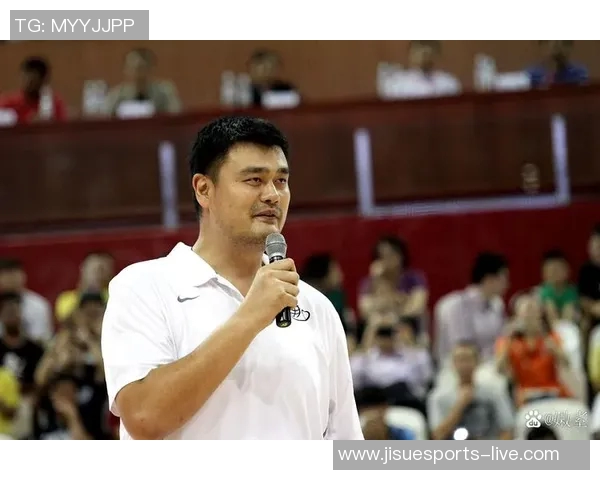 盐城姚明强的篮球梦想与奋斗历程展现了青春的热血与坚持不懈的精神