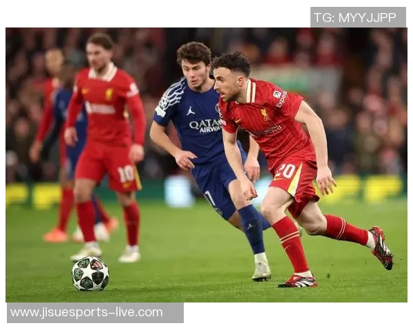 欧联杯激战：皇马与巴黎圣日耳曼战成平局乌龙球成比赛转折点