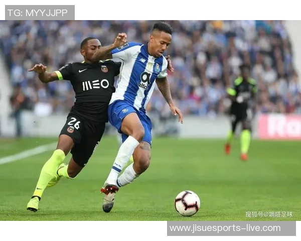 波尔图与国米激战成平局双方表现引发赛后热议与反思