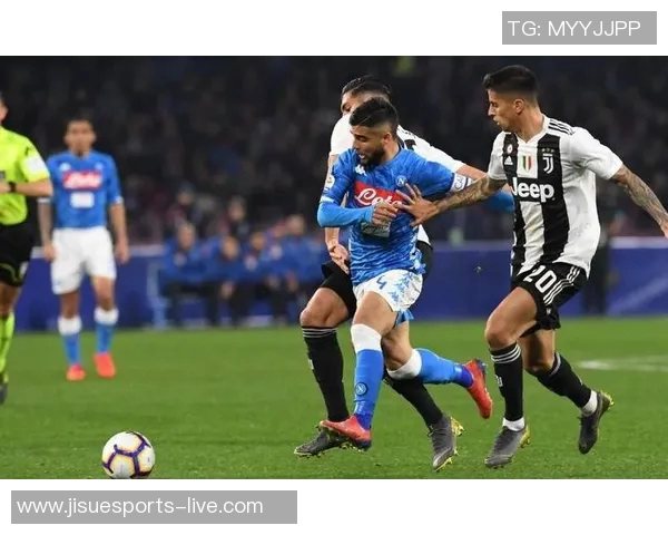 足总杯惊现冷门那不勒斯与尤文图斯激战成平局引发全场热议