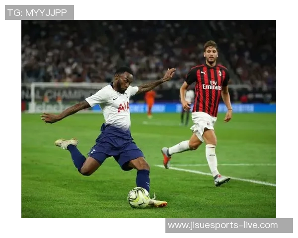 足总杯激战莱比锡逆转AC米兰红牌事件引发全场热议与转会风波