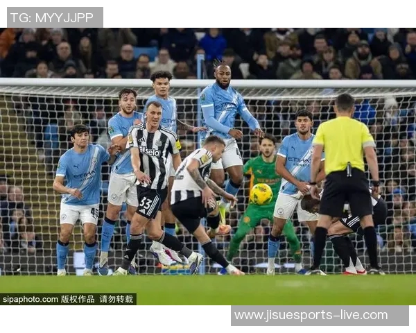 那不勒斯狂胜曼城五球大捷足总杯精彩瞬间回顾