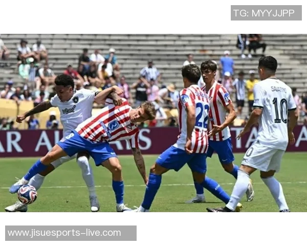 友谊赛激战马竞与里昂战成平局绝杀瞬间引发争议判罚全场沸腾